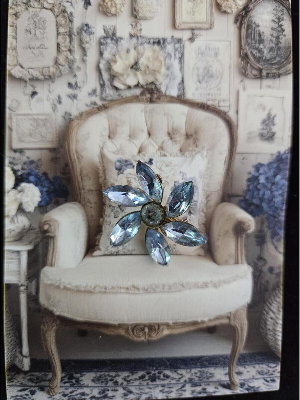 Vintage Blue Crystal Flower Brooch Pin and card set